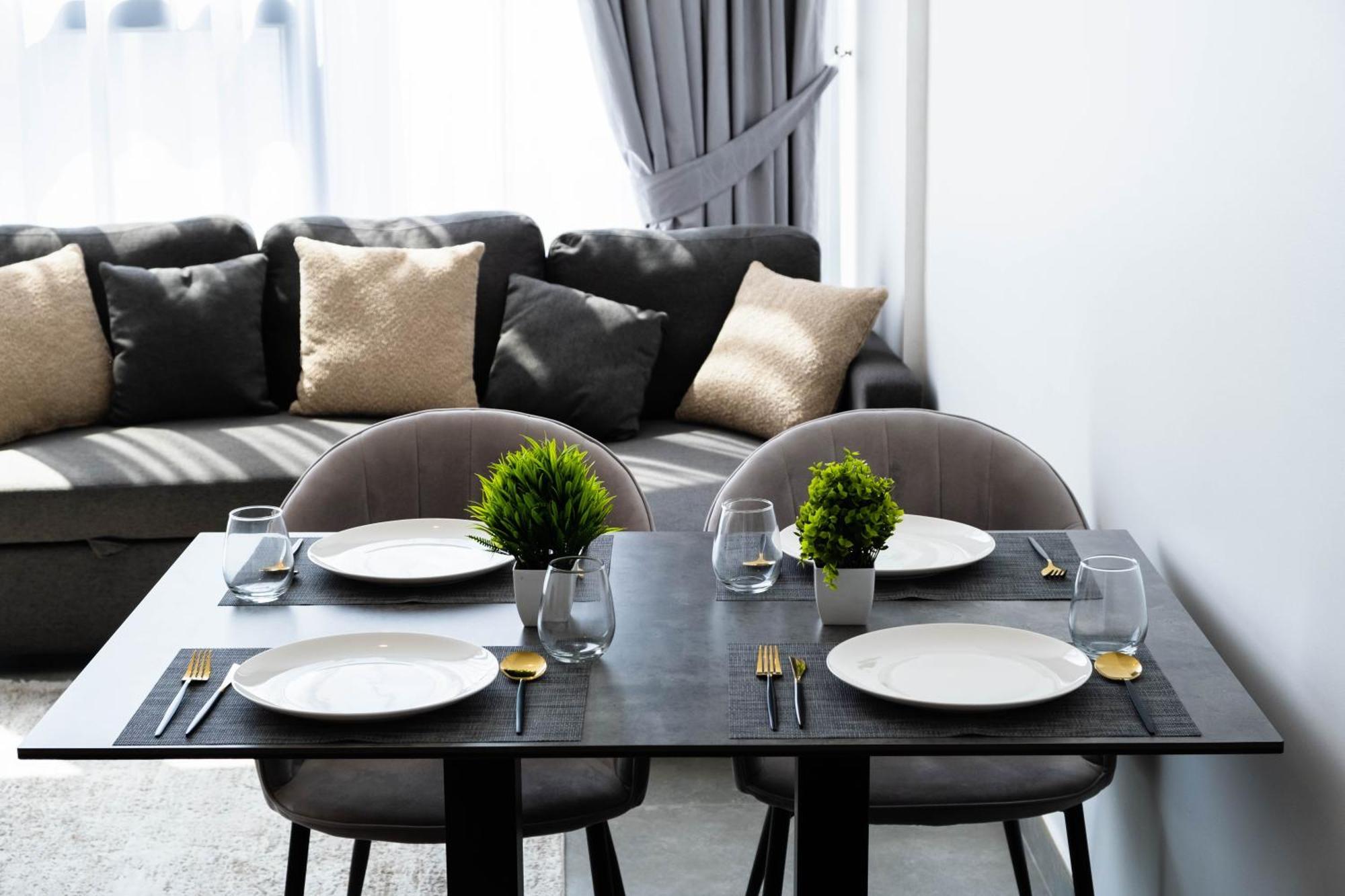 Lux 1br Direct Access To Marina 4 People * Dubai