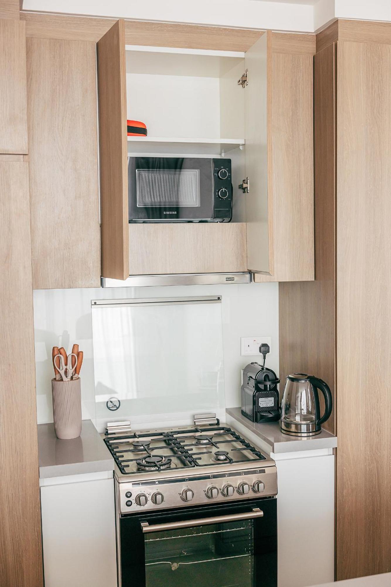 Lux 1br Direct Access To Marina 4 People Apartment *